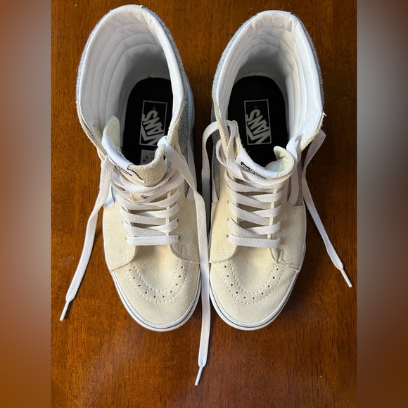 VANS - Sk8-Hi Herringbone Grey & White Suede Skate Shoes - Picture 6 of 7